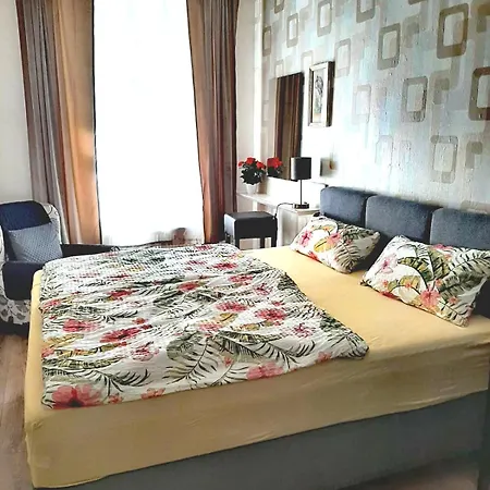 Vogelwarte - Gemuetlich, Gut Ausgestattet, Zentrumsnah Appartement Plauen